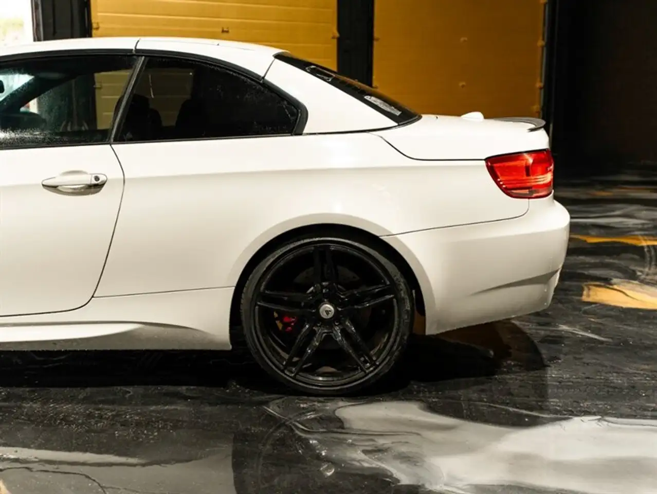 BMW M3 снимка BMW M3