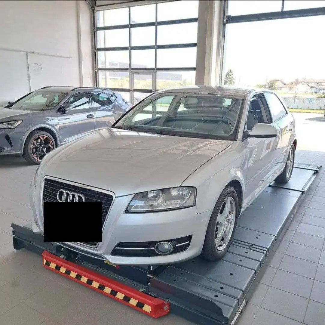 Audi A3 1.2 TFSI Attraction*Tempo*Klima*AHK*Alu*Schec Argent - 2