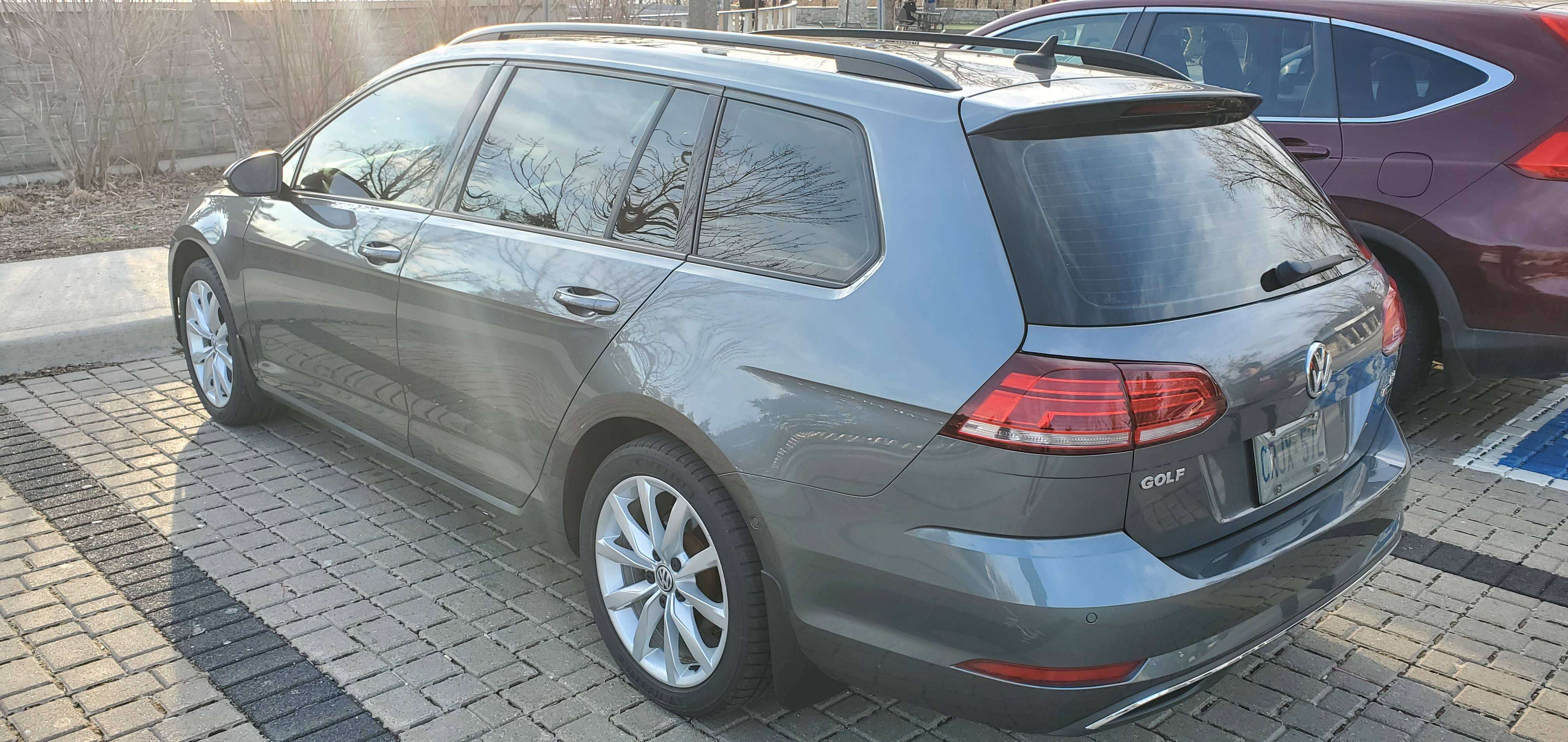 2018 Volkswagen Golf Sportwagen Comfortline 4Motion alt 3