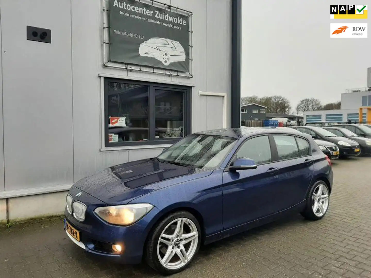 BMW 120 1-Serie 120d xDrive Executive clima cruise navi le Blauw - 1