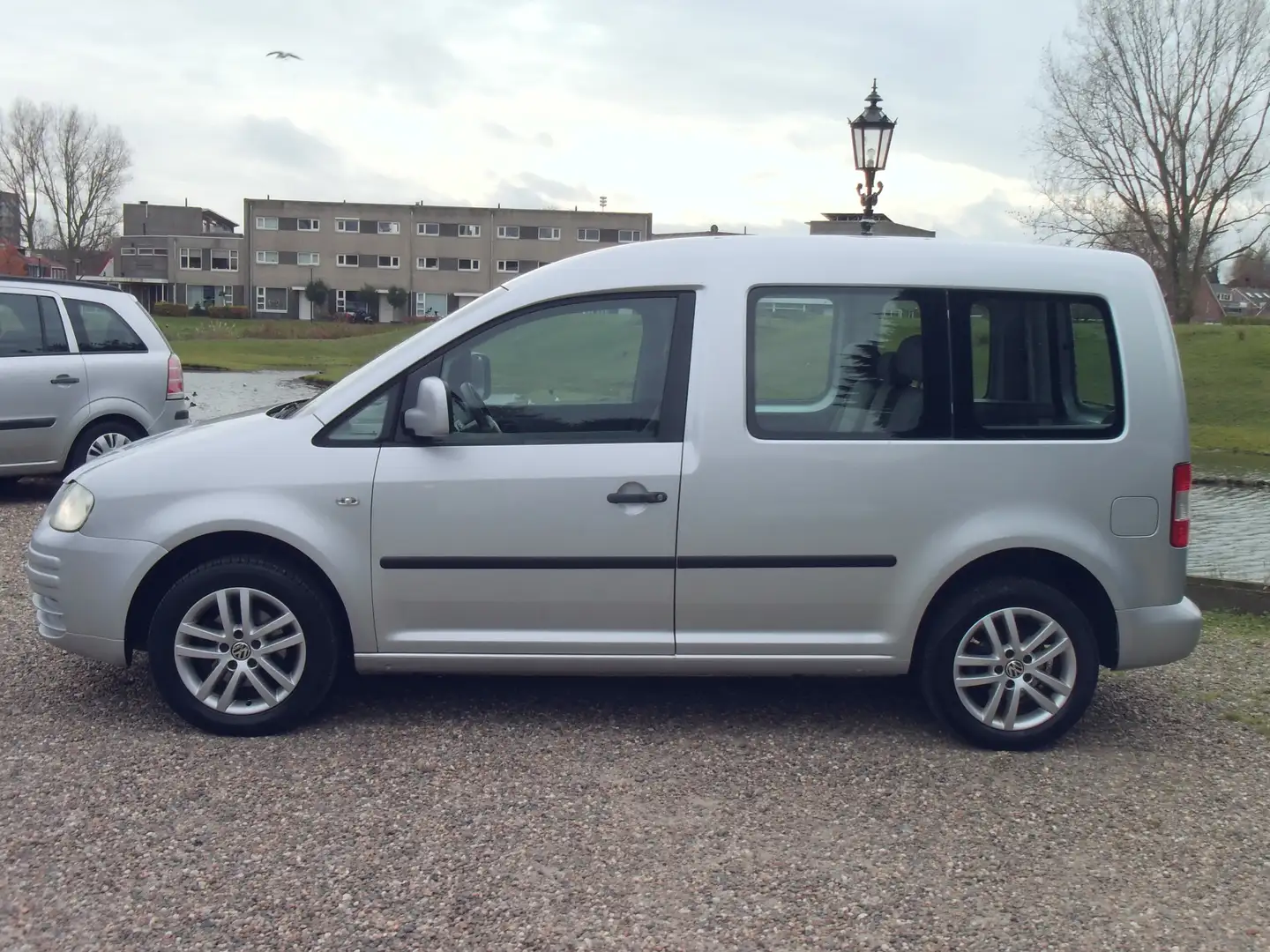 Volkswagen Caddy 1.4 Comfortline - Airco Grijs - 2