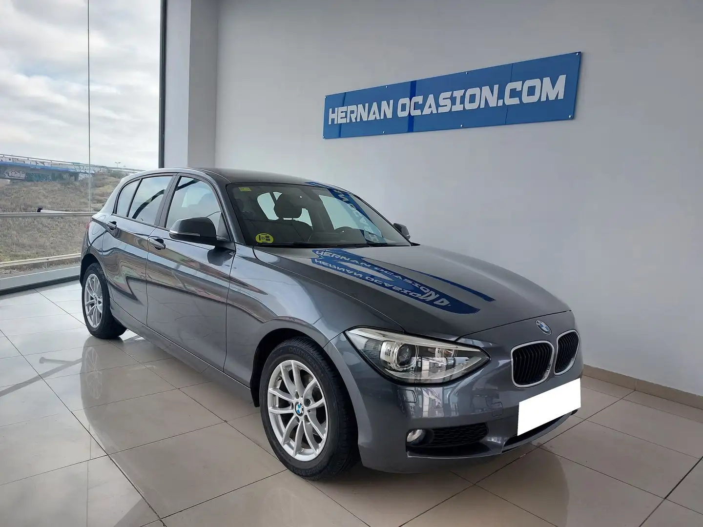 BMW 116 116d EfficientDynamics Gris - 1
