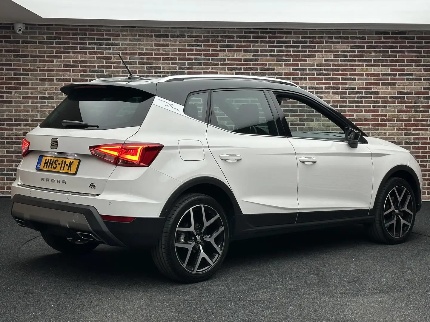 SEAT Arona 1.5 TSI EVO FR Business Intense Wit - 2