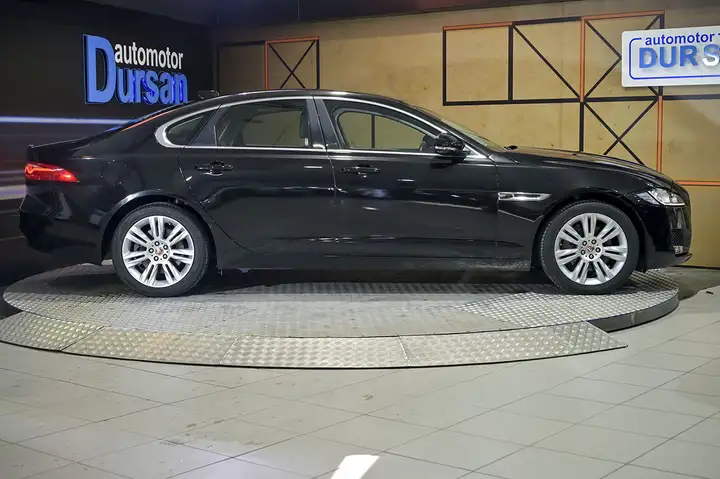 Jaguar XF 2.0 Diesel Prestige 2017, foto 22