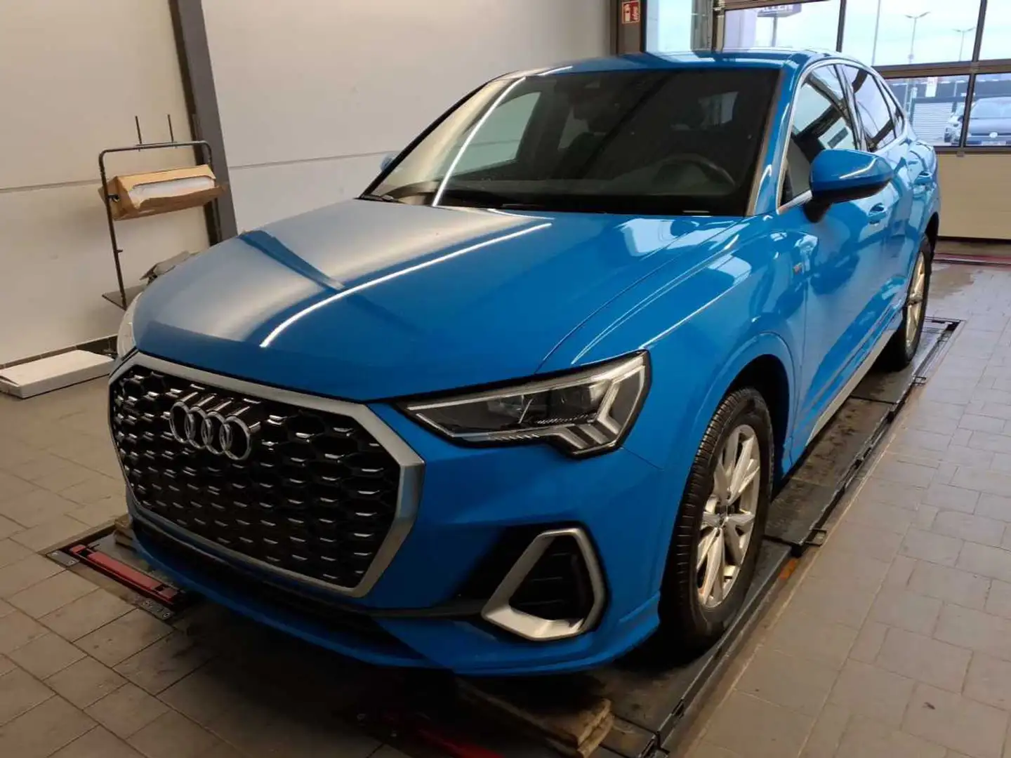 Audi Q3 Sportback S line 45 TFSI Naviplus 2x S line VCplus Blau - 2