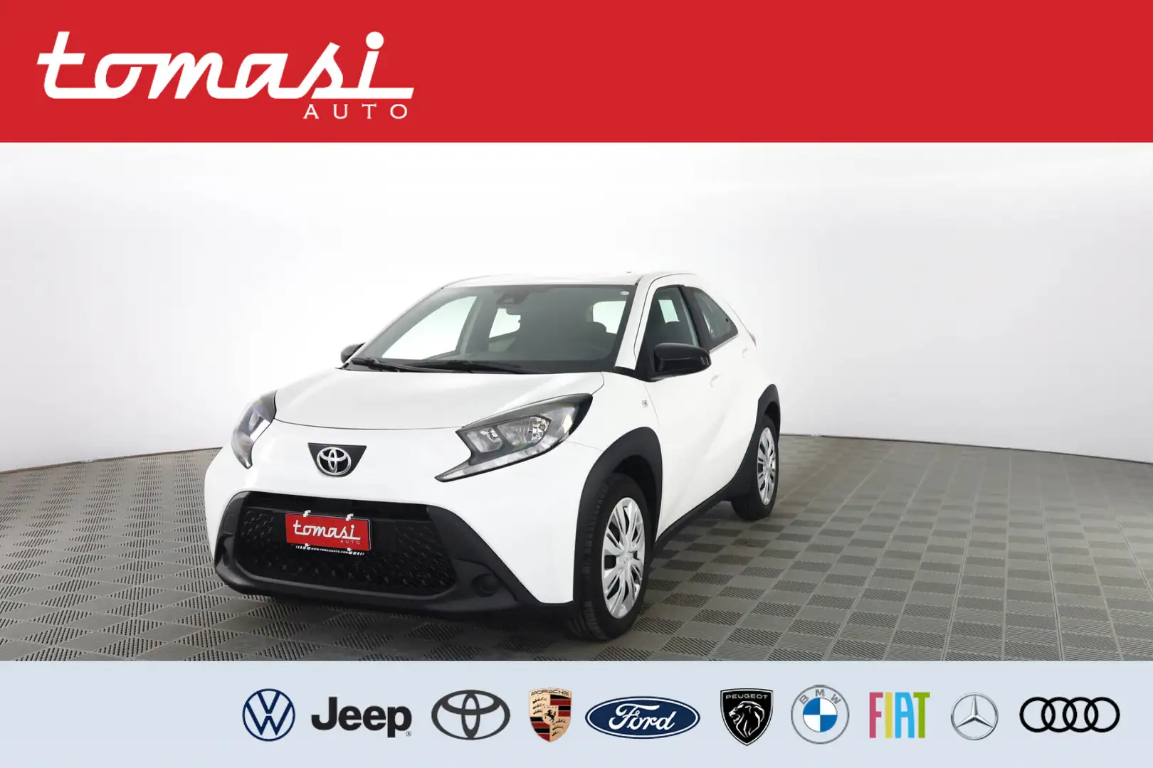 Toyota Aygo X 1.0 VVT-i 72 CV 5 porte Active S-CVT Bianco - 1