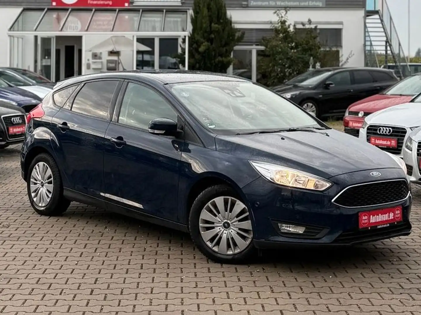 Ford Focus Lim. 1.0 EcoBoost Trend*PDC*MFL*KLIMA*BT* Blau - 1