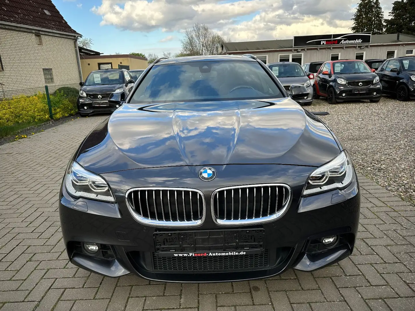 BMW 530 d Touring M SPORT-NAVI-LED-HEADUP-S.DACH-KAM Grau - 2