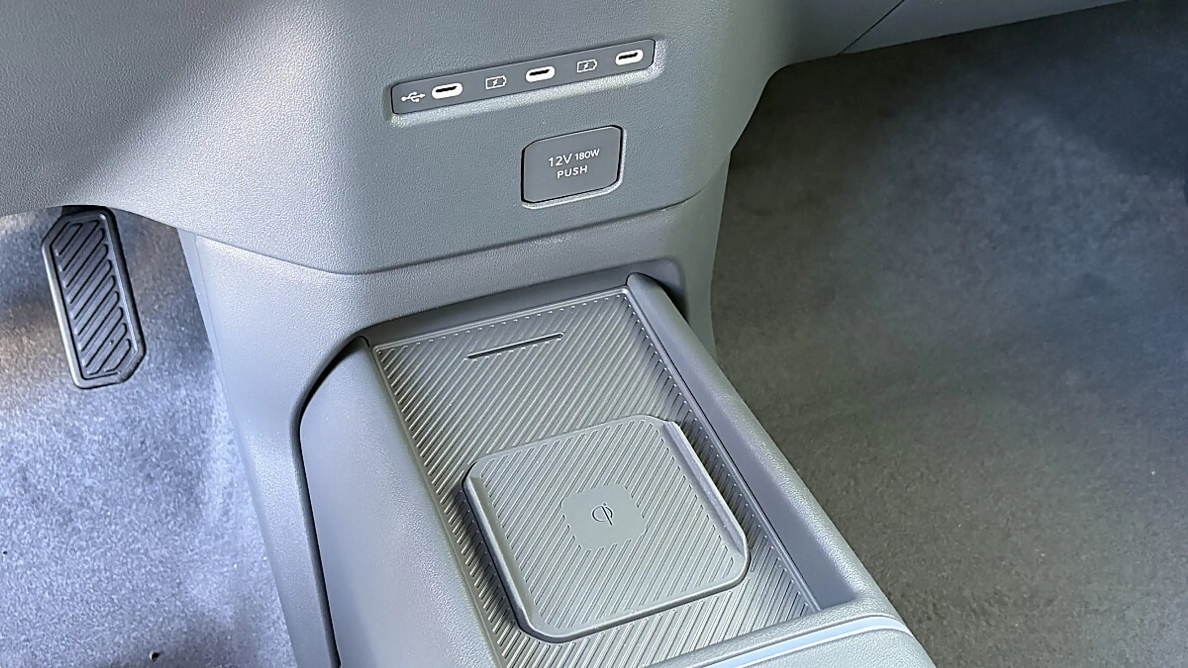 Kia EV2 5S FWD 42,2kWh Earth +P1 +P2 — photo 11
