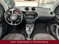 smart forTwo Cabrio Aut. Klimatronic Cool&Audio SHZ LM Schwarz - thumbnail 10