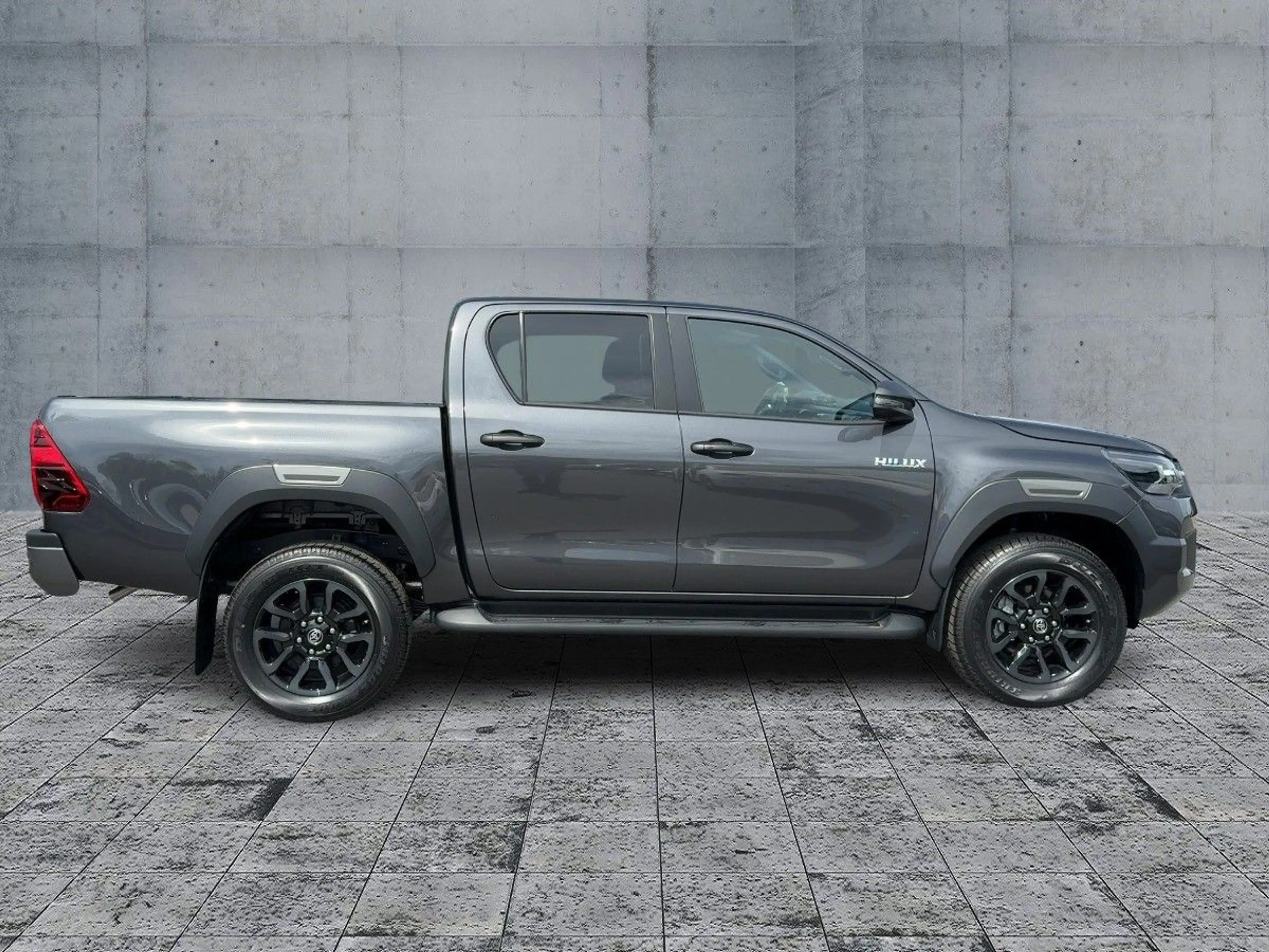 Toyota Hilux 2.8 D 4x4 Invincible Allrad — photo 7
