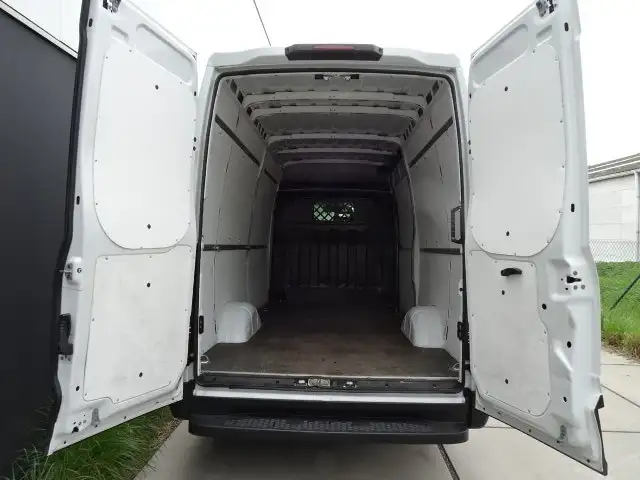 Iveco Daily view 5