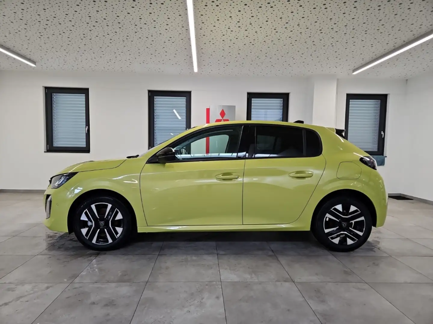 Peugeot 208 1.2 PureTech Active LED Klima Tempomat PDC Gelb - 2