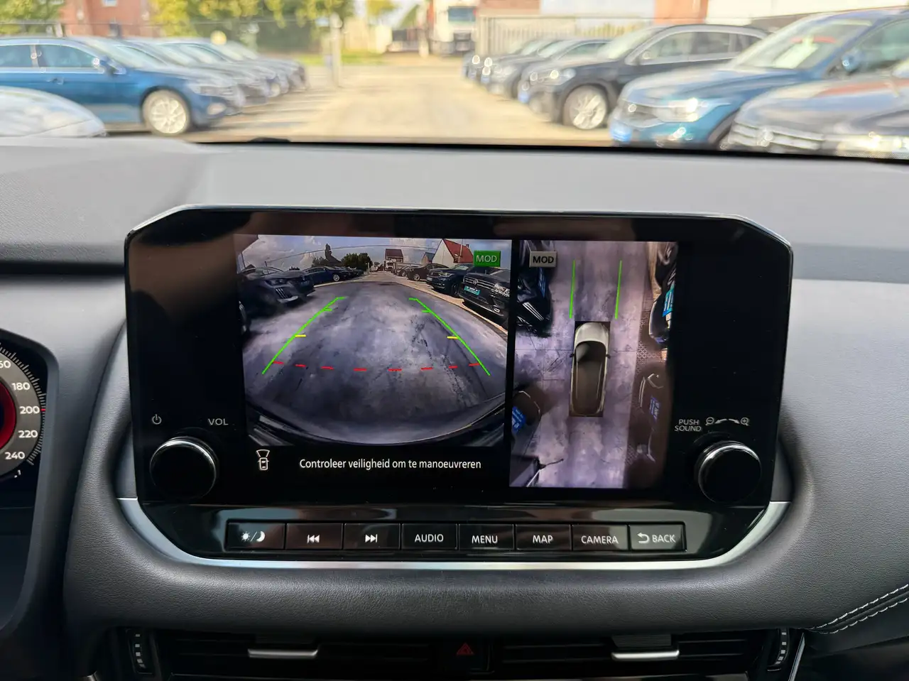 Nissan Qashqai 1.3 DIG-T MHEV AUTOMAAT NAVIGATIE 360 CAMERA PANO-DAK FULL LED CARPLAY, миниатюра 25