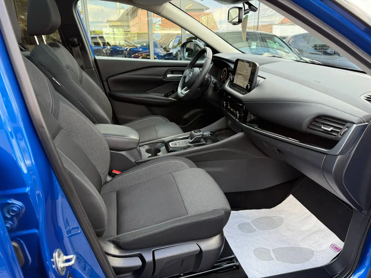 Nissan Qashqai 1.3 DIG-T MHEV AUTOMAAT NAVIGATIE 360 CAMERA PANO-DAK FULL LED CARPLAY, миниатюра 29