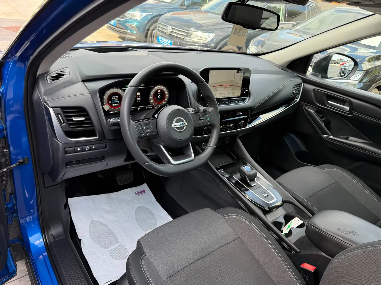 Nissan Qashqai 1.3 DIG-T MHEV AUTOMAAT NAVIGATIE 360 CAMERA PANO-DAK FULL LED CARPLAY, миниатюра 13