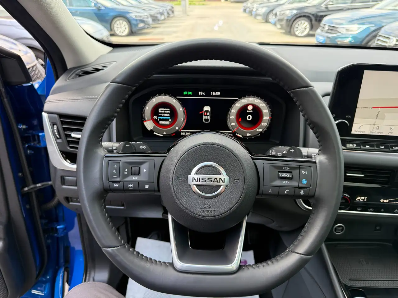 Nissan Qashqai 1.3 DIG-T MHEV AUTOMAAT NAVIGATIE 360 CAMERA PANO-DAK FULL LED CARPLAY, миниатюра 18