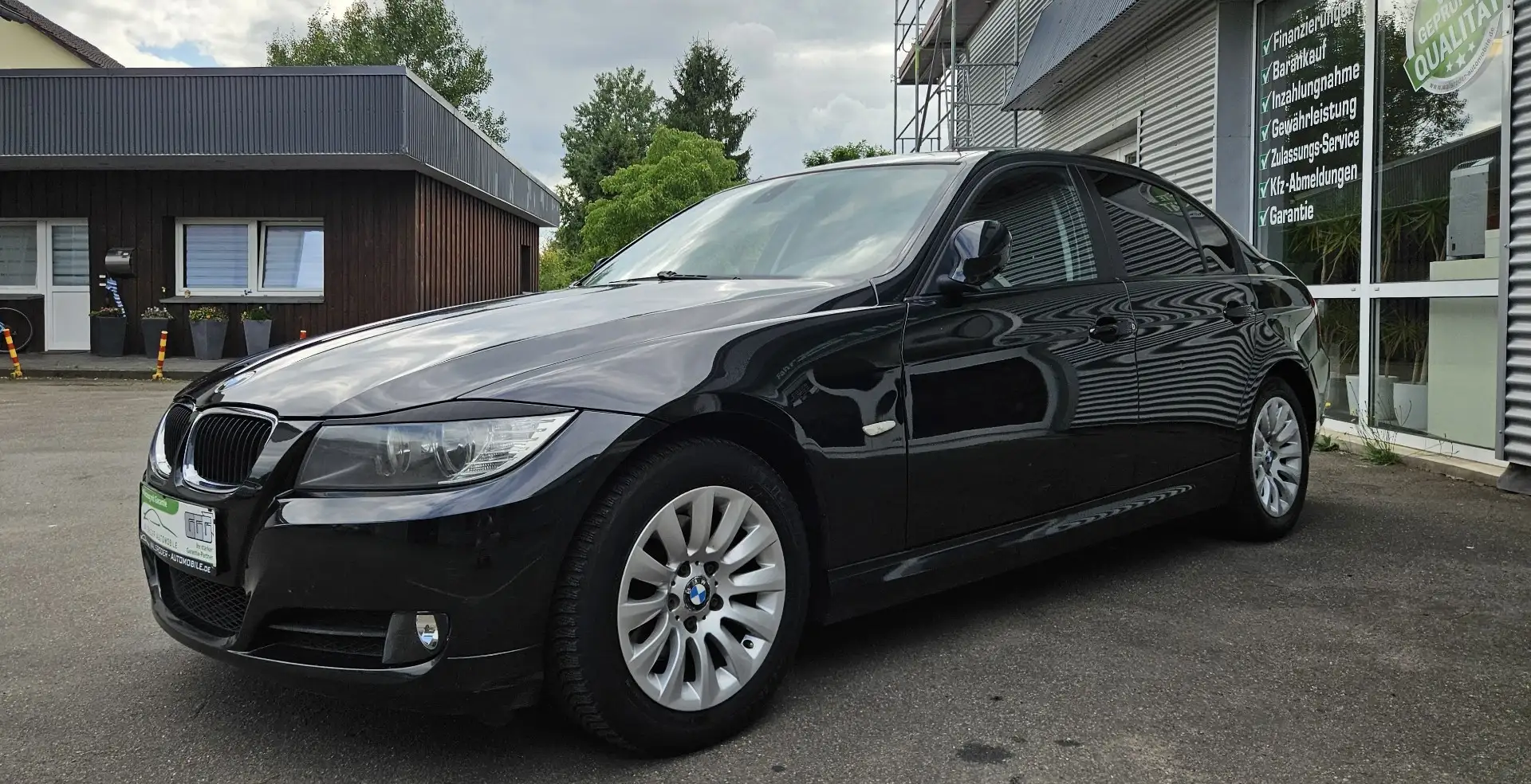 BMW 318 i*tadelloser Zustand*Glanz-Paket*Sportsitze uvm... Negro - 1