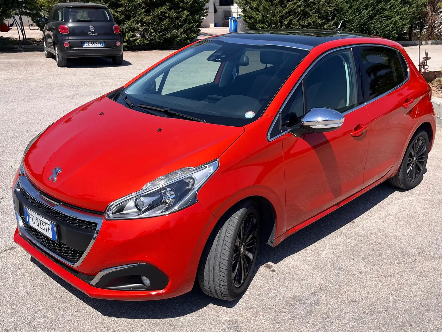 Peugeot 208 5p 1.6 bluehdi Allure s&s 100cv Oranj - 1
