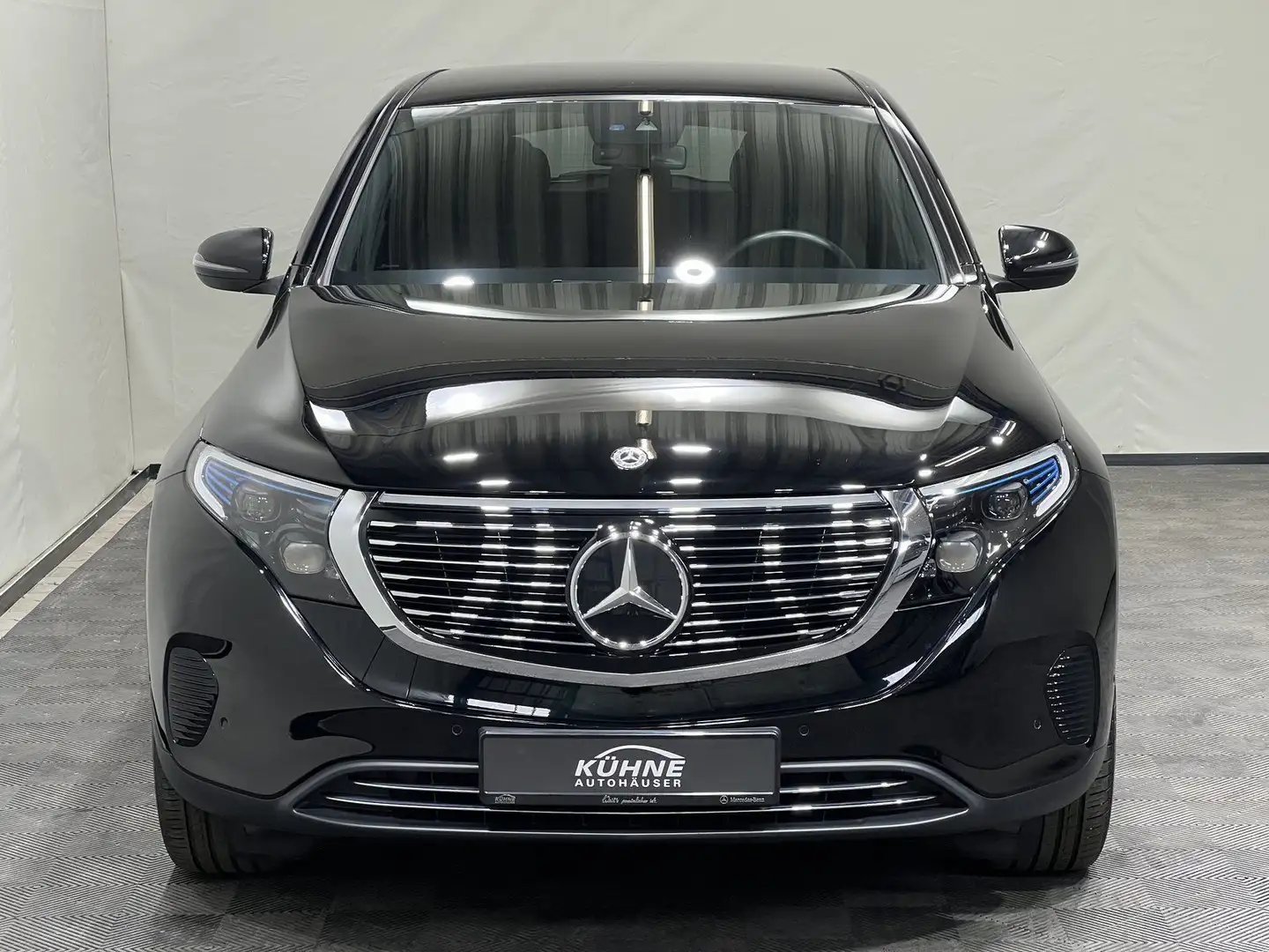 Mercedes-Benz EQC 400 4M Multibeam Navi Kamera EASY-PACK 19" Noir - 2