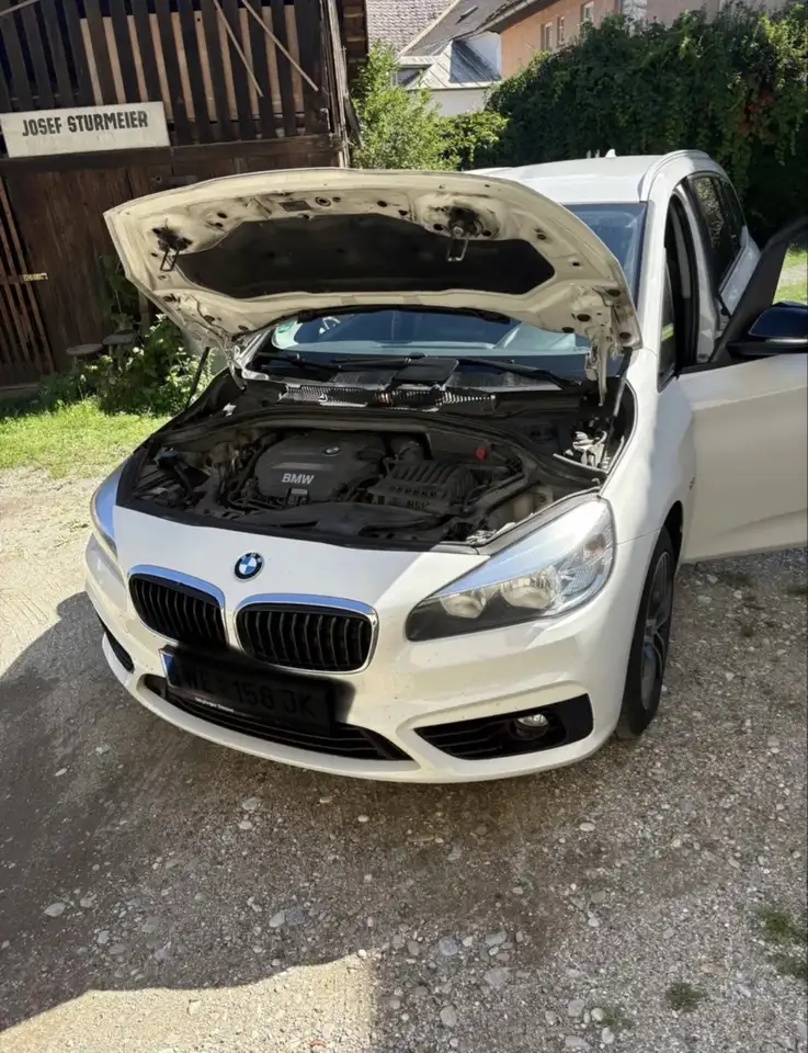 BMW 218