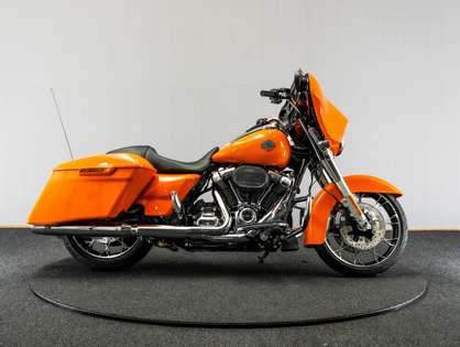 Harley-Davidson Street Glide FLHXS Special Solid Colour/Chrome
