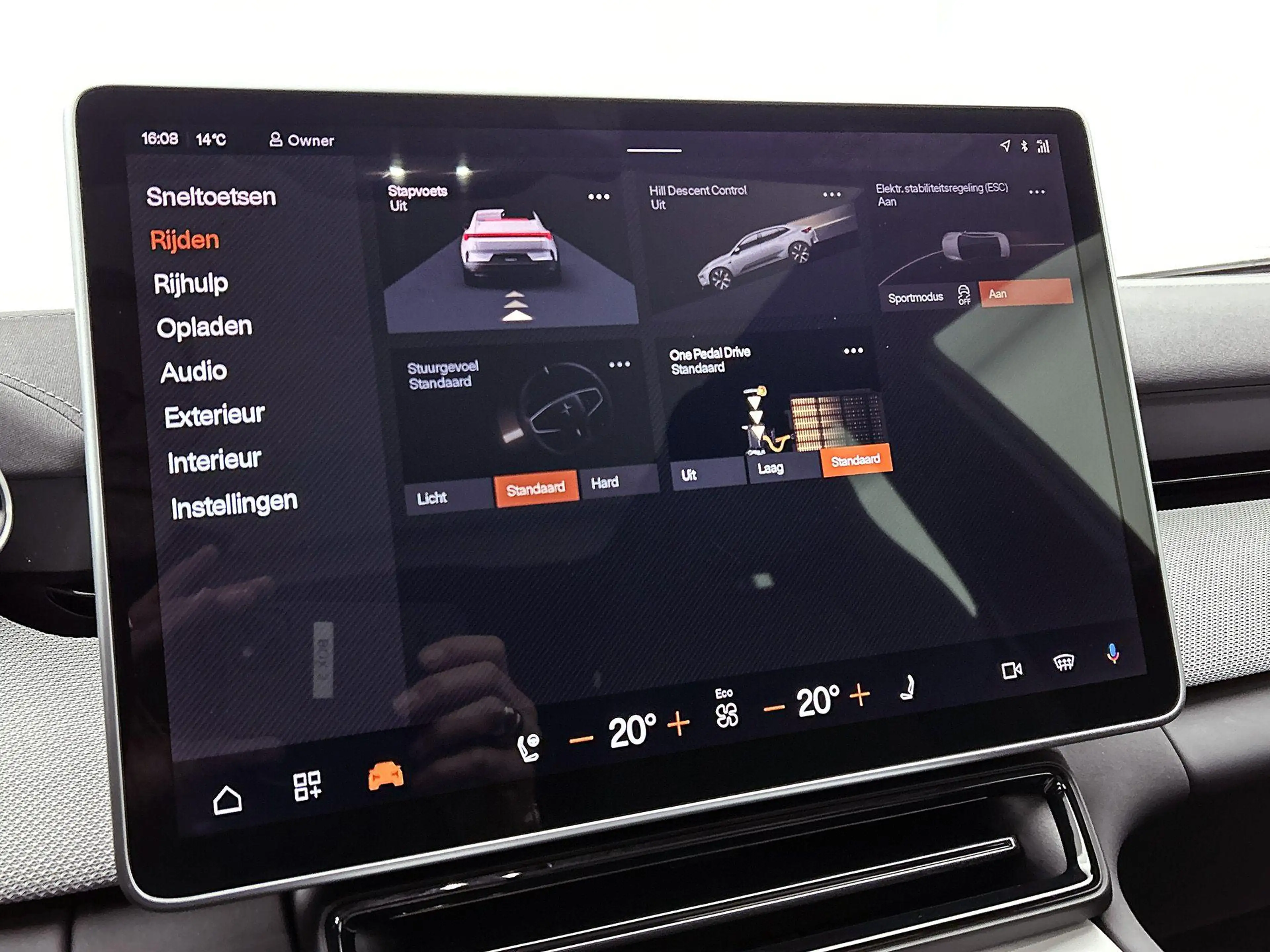 Polestar 4 Long Range Single Motor 100 KwH | Pilot Pack | Plu — photo 11
