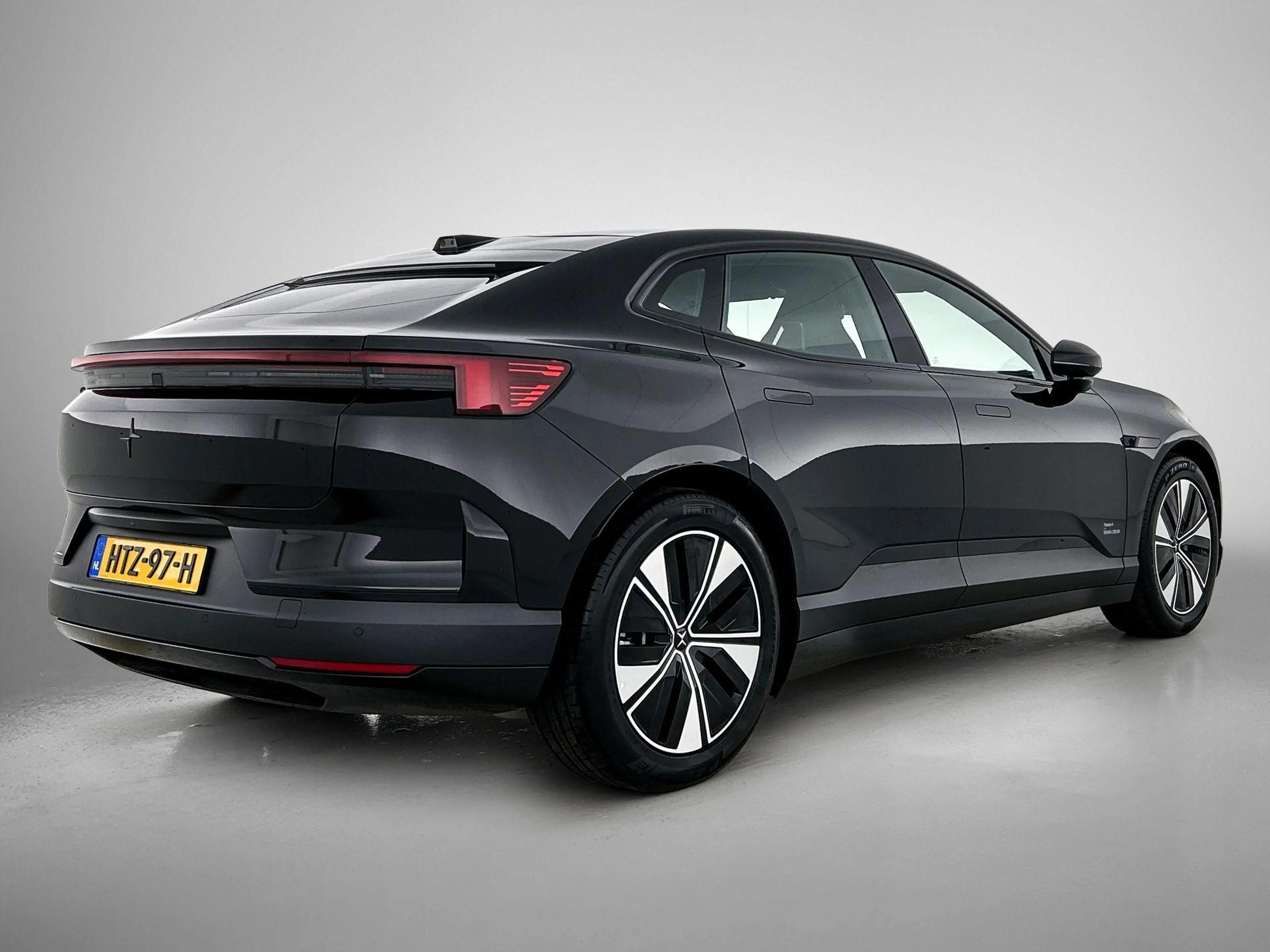 Polestar 4 Long Range Single Motor 100 KwH | Pilot Pack | Plu — photo 4