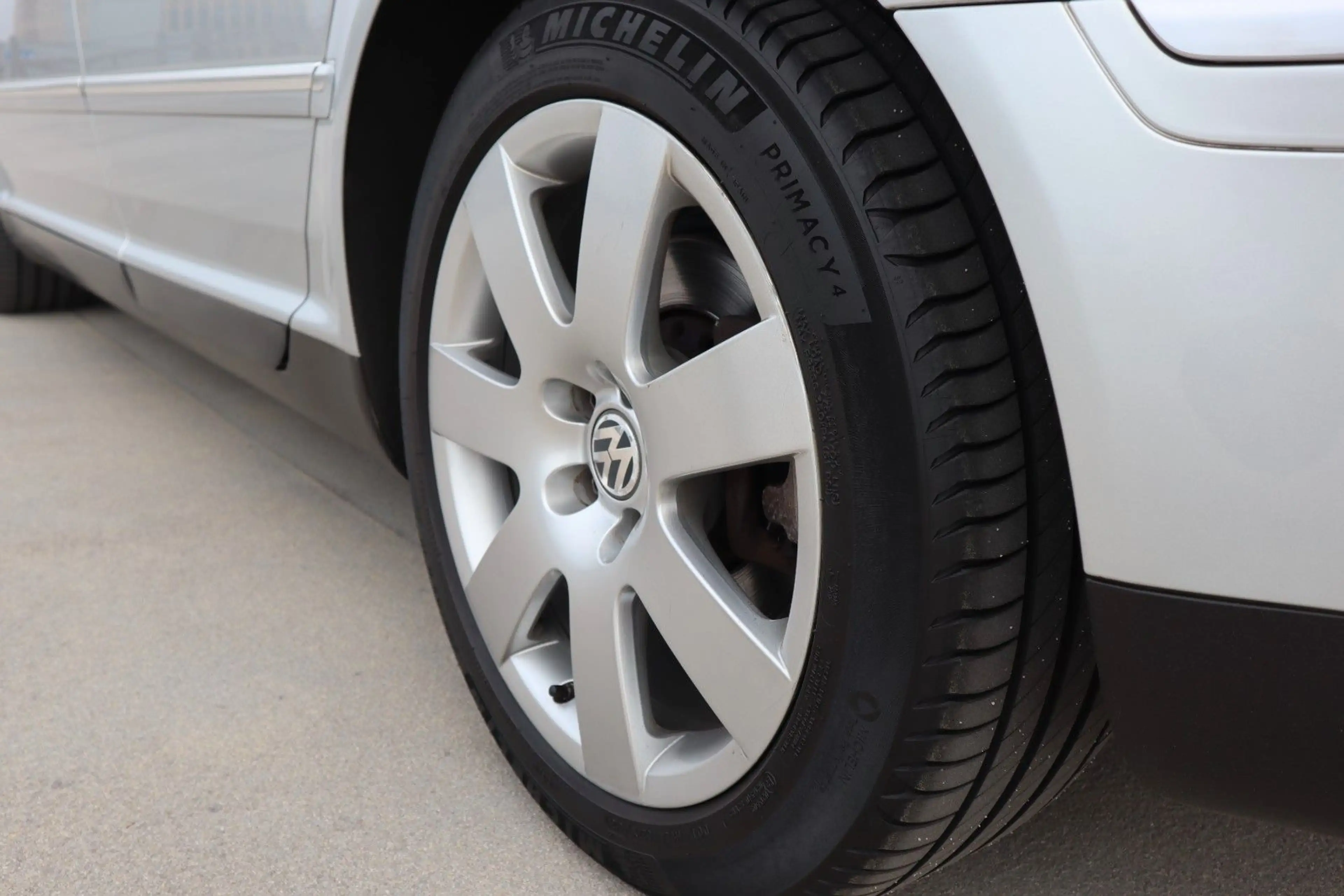 Volkswagen Phaeton 4.2 V8 4MOTION Tiptronic 5-Sitzer — photo 12