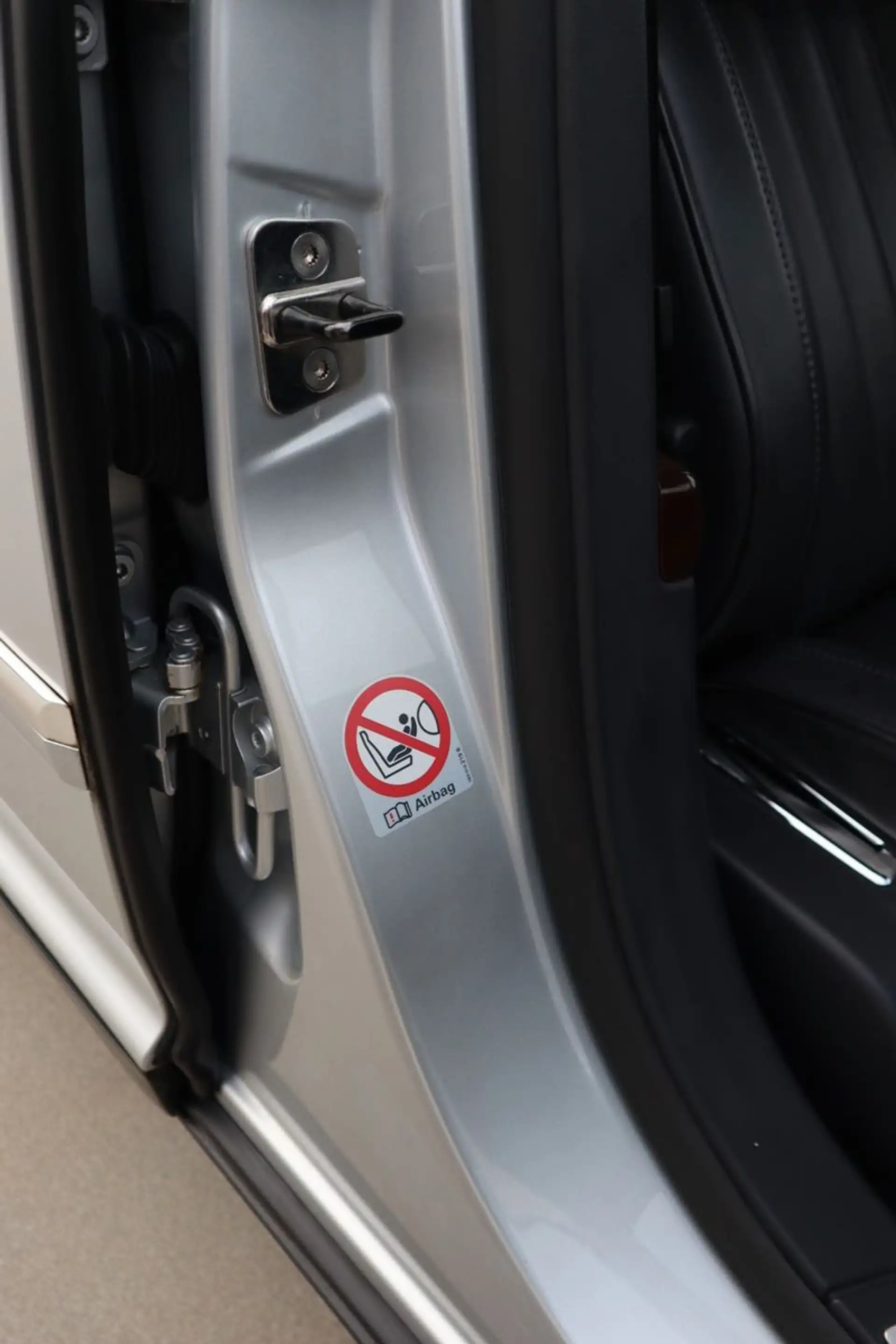 Volkswagen Phaeton 4.2 V8 4MOTION Tiptronic 5-Sitzer — photo 29