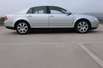 4.2 V8 4MOTION Tiptronic 5-Sitzer