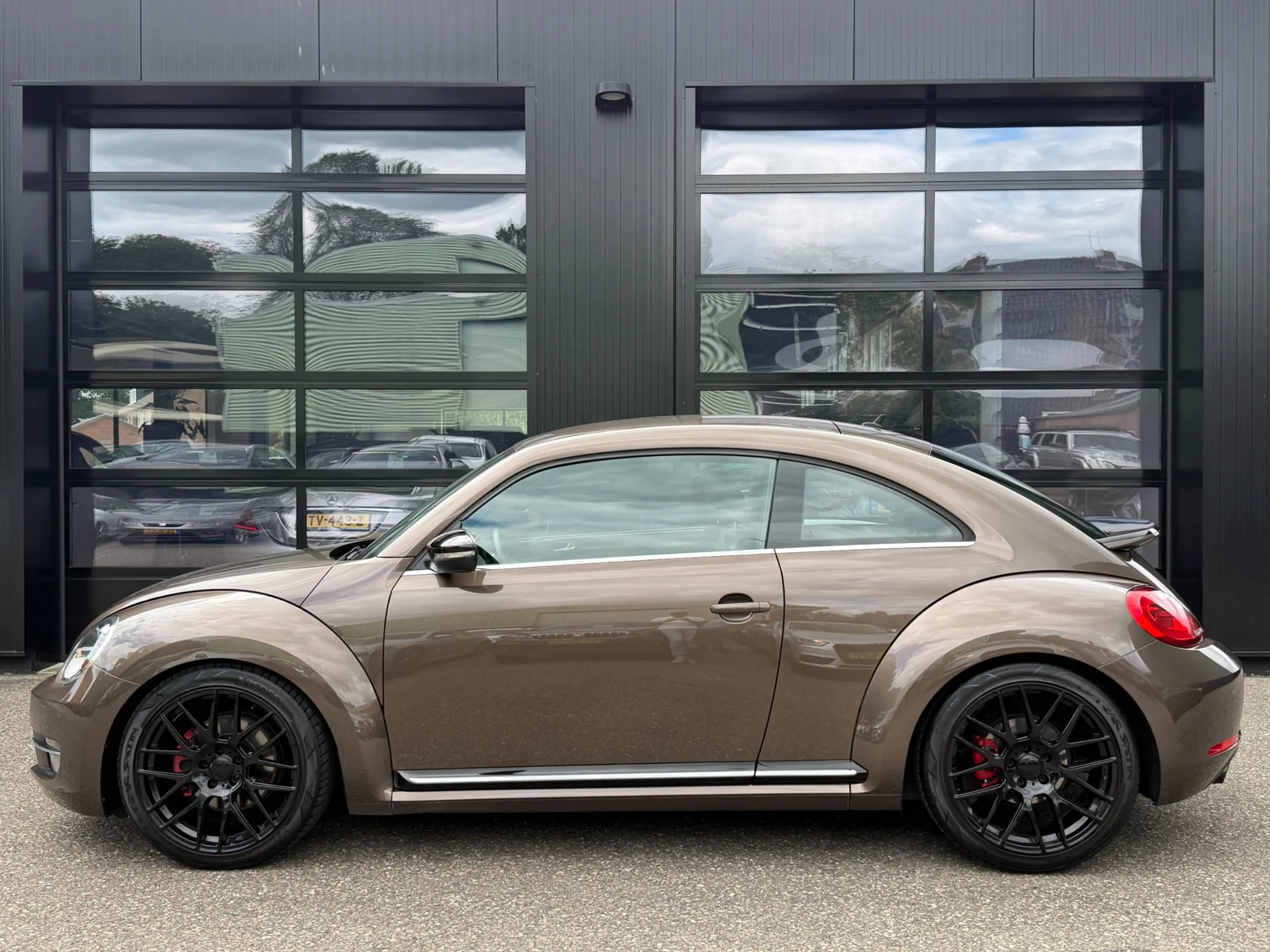 Volkswagen Beetle 2.0 TSI Sport Navi Camera Stoelverw. Aut. — photo 4