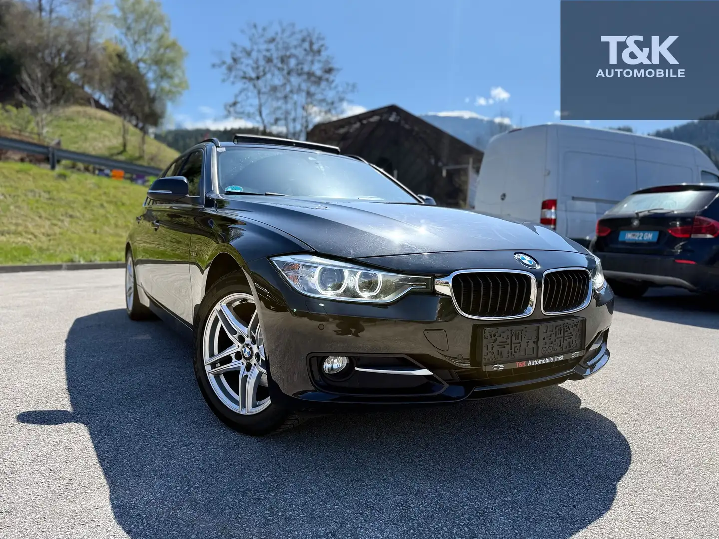 BMW 320 320 d xDrive Schwarz - 1