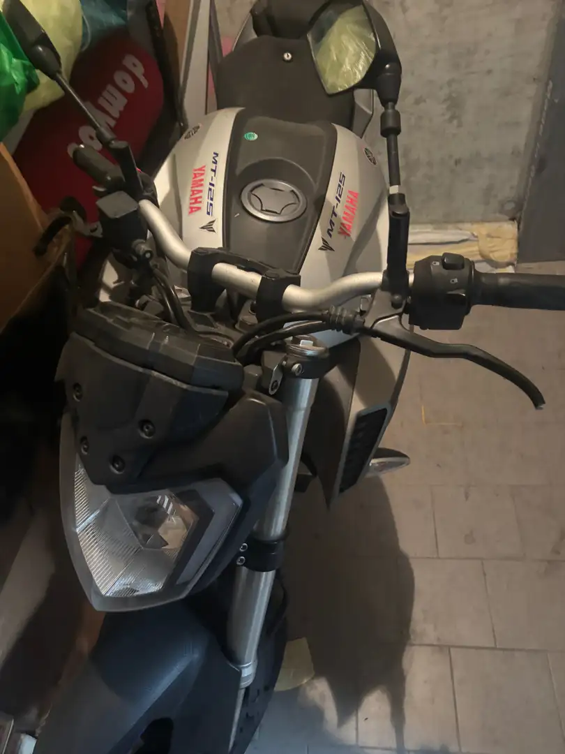 Yamaha MT-125 Argento - 1