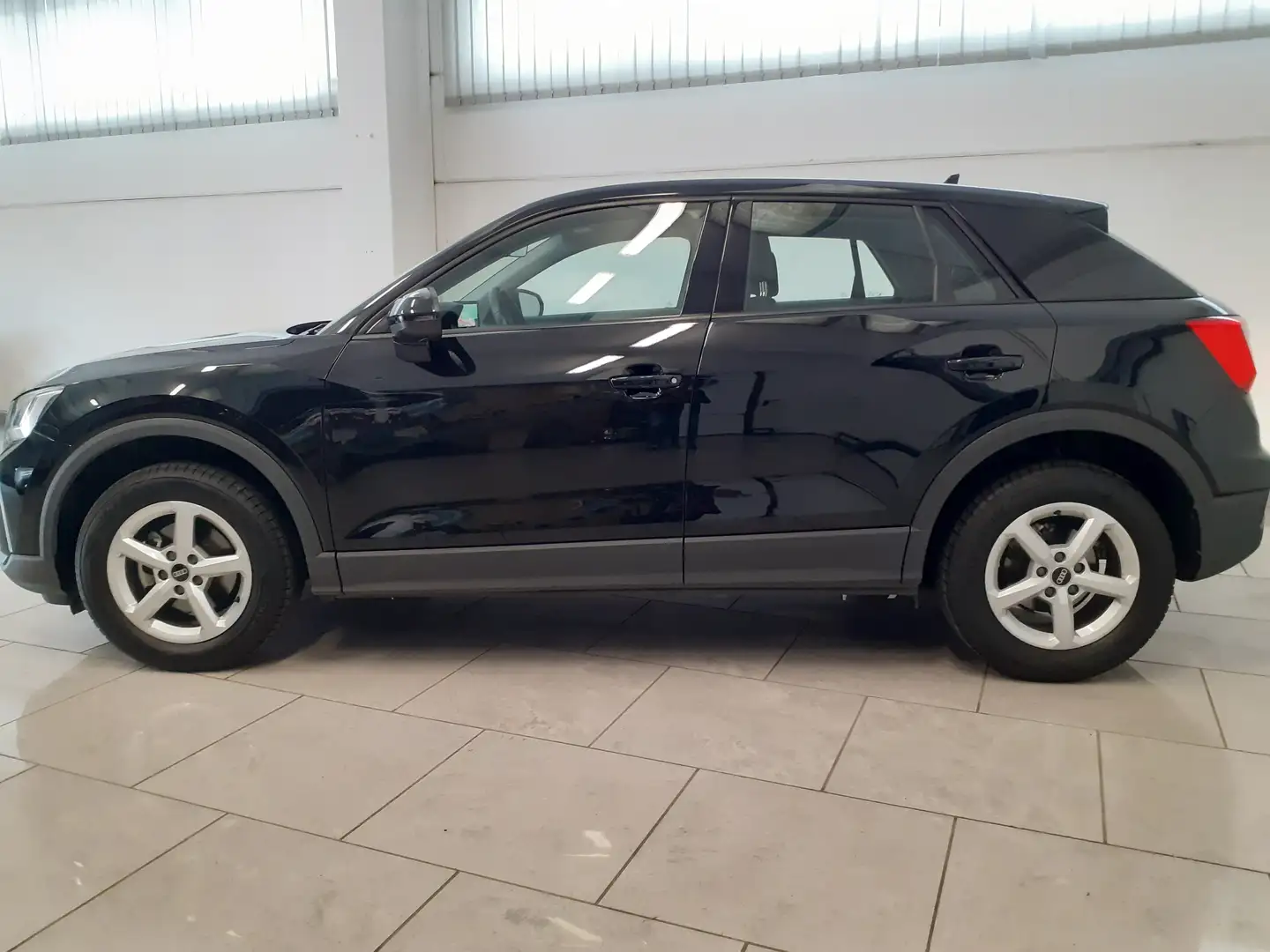 Audi Q2 Q2 35 1.5 tfsi Business Plus s-tronic Nero - 2