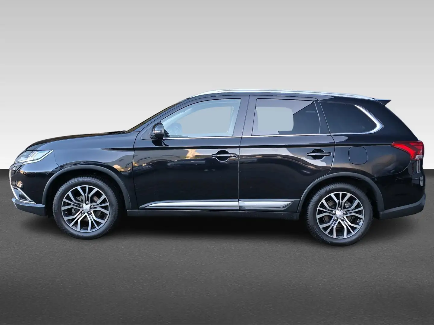Mitsubishi Outlander 2.0 Connect Pro | Automaat | Stoel/stuurverwarming Noir - 2