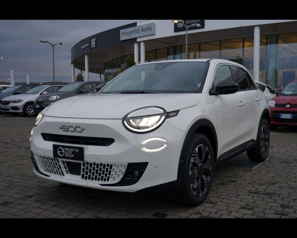 Fiat 600 Hybrid 110 CV DCT MHEV La Prima II
