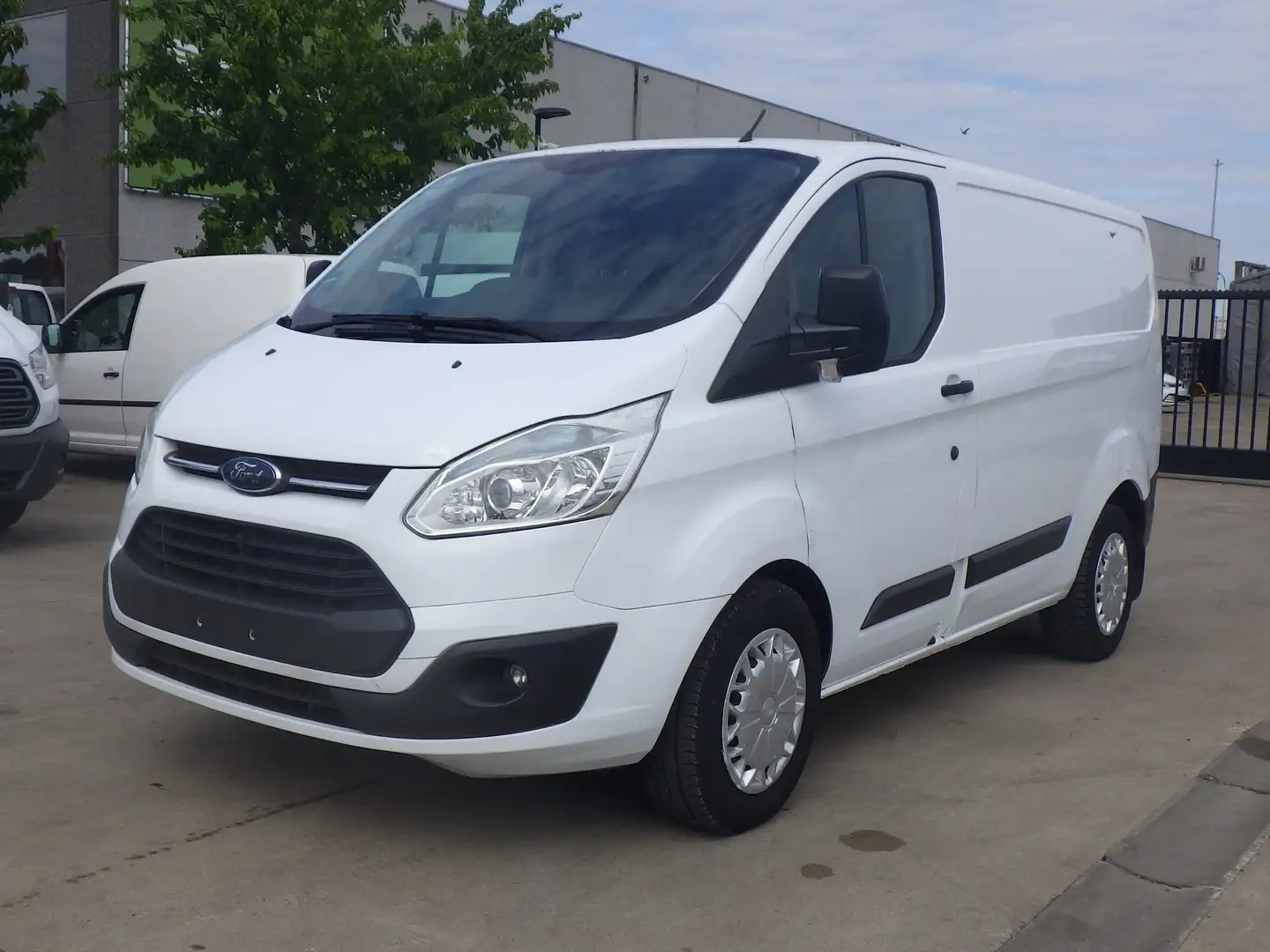 Ford Transit Custom (Stock ID 65289) Blanc - 1