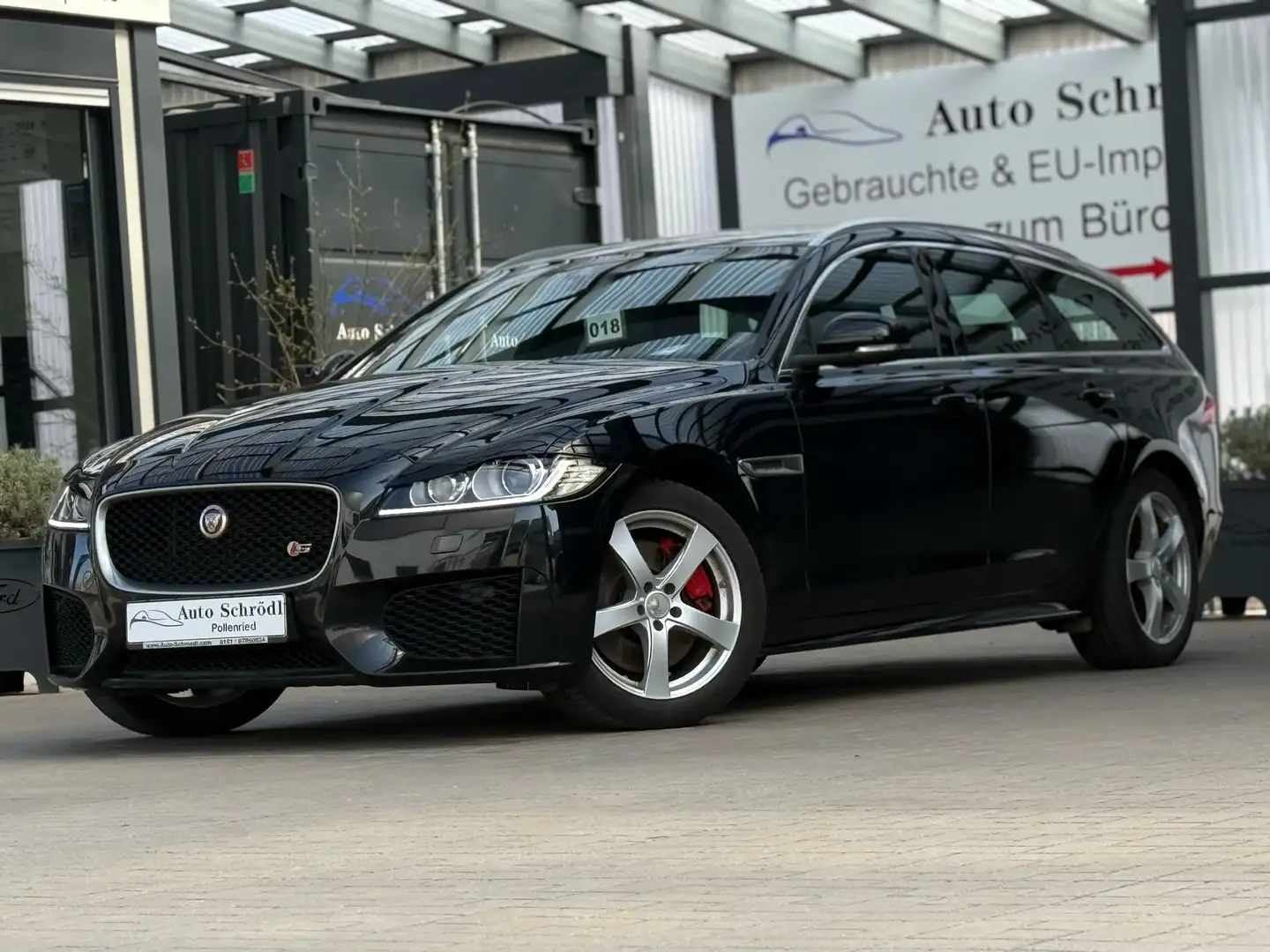Jaguar XF Sportbrake S 30d 3.0 V6, AHK, Memory, Bi-Xenon,Nav Schwarz - 1