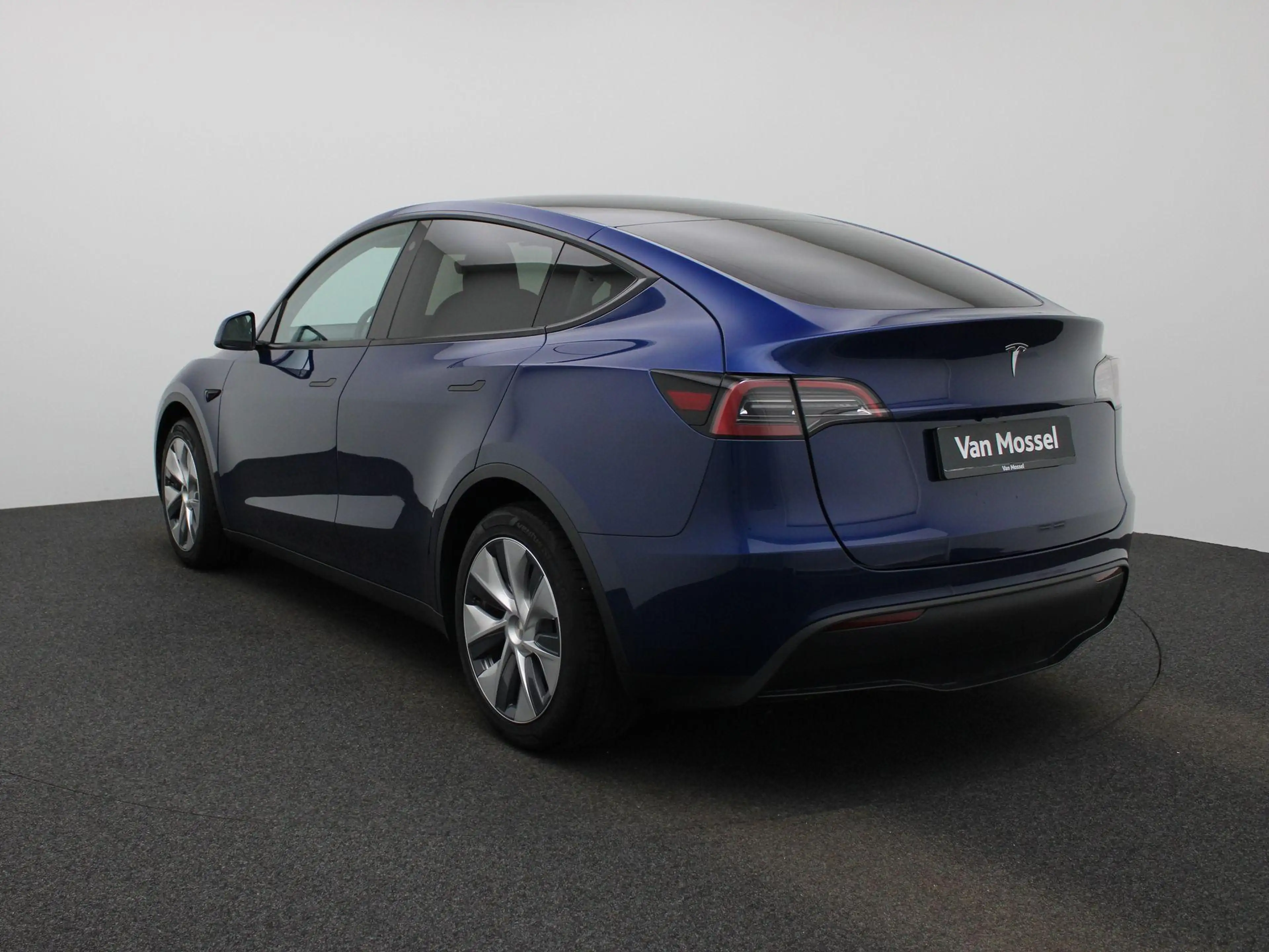 Tesla Model Y LONG RANGE AWD 75 KWH VERWACHT !! | PANORAMADAK | — photo 2