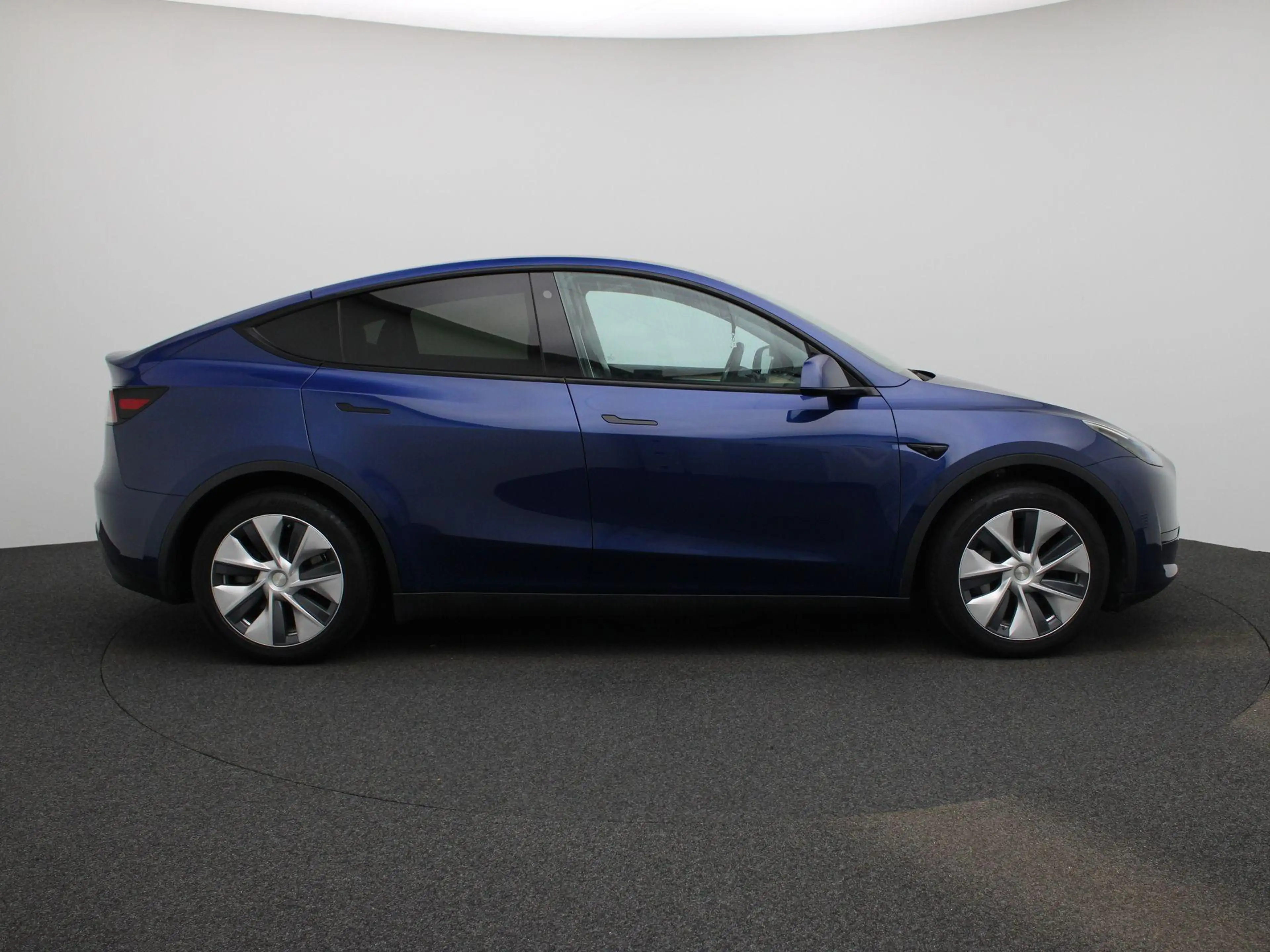 Tesla Model Y LONG RANGE AWD 75 KWH VERWACHT !! | PANORAMADAK | — photo 6