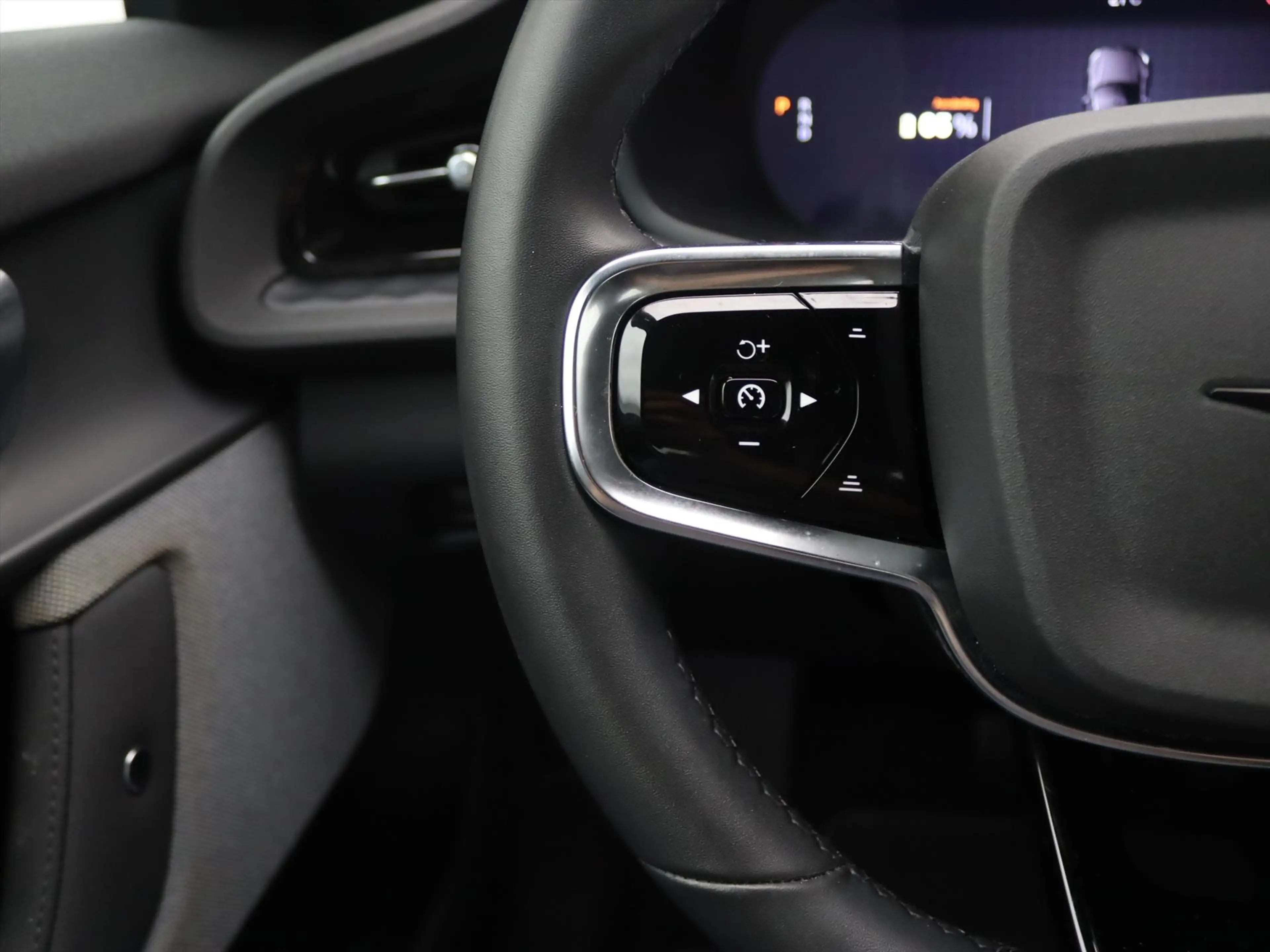 Polestar 2 170kW Long Range Single Motor 91,59% SoH [ WARMTEP — photo 21