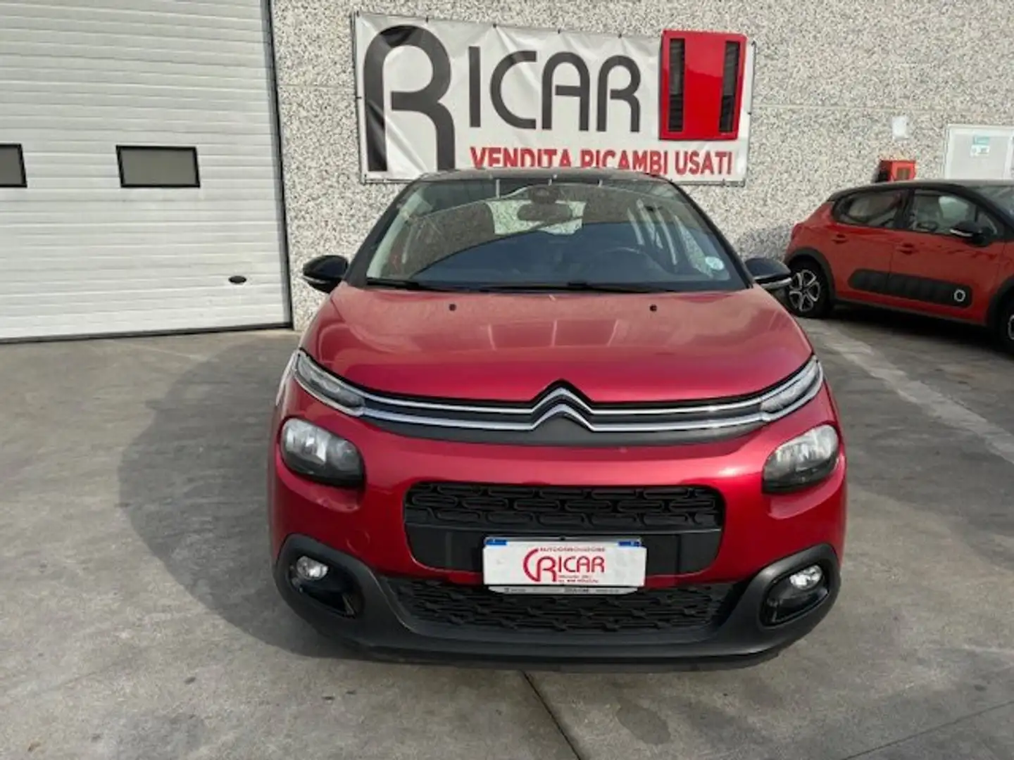 Citroen C3 C3 1.2 puretech Shine 82cv Rosso - 2