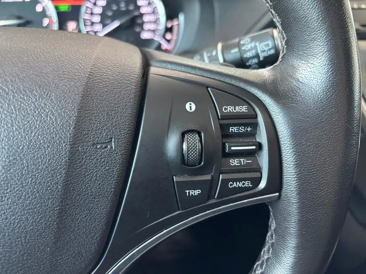 Acura MDX снимка Acura MDX