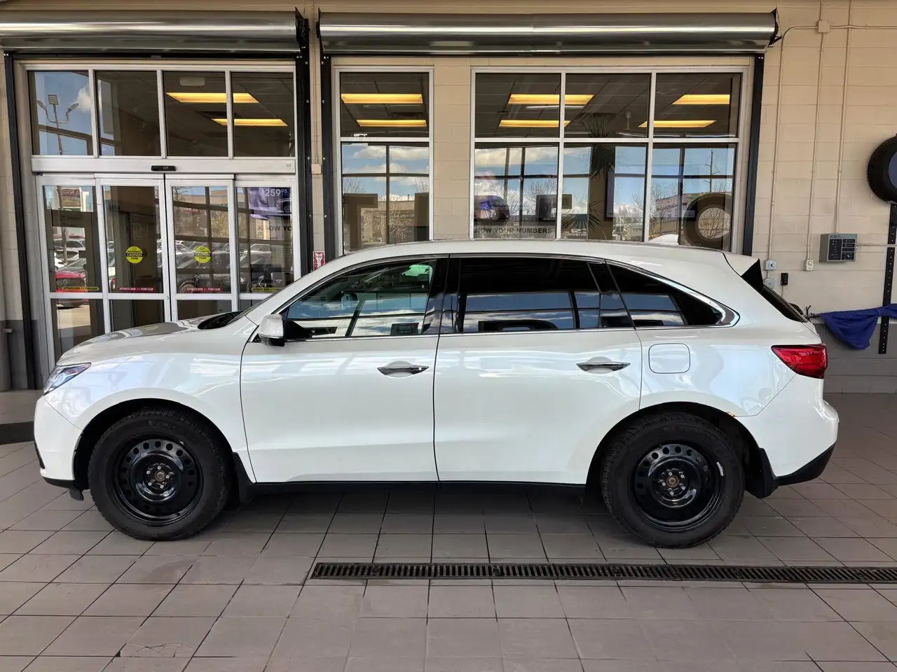 Acura MDX снимка Acura MDX