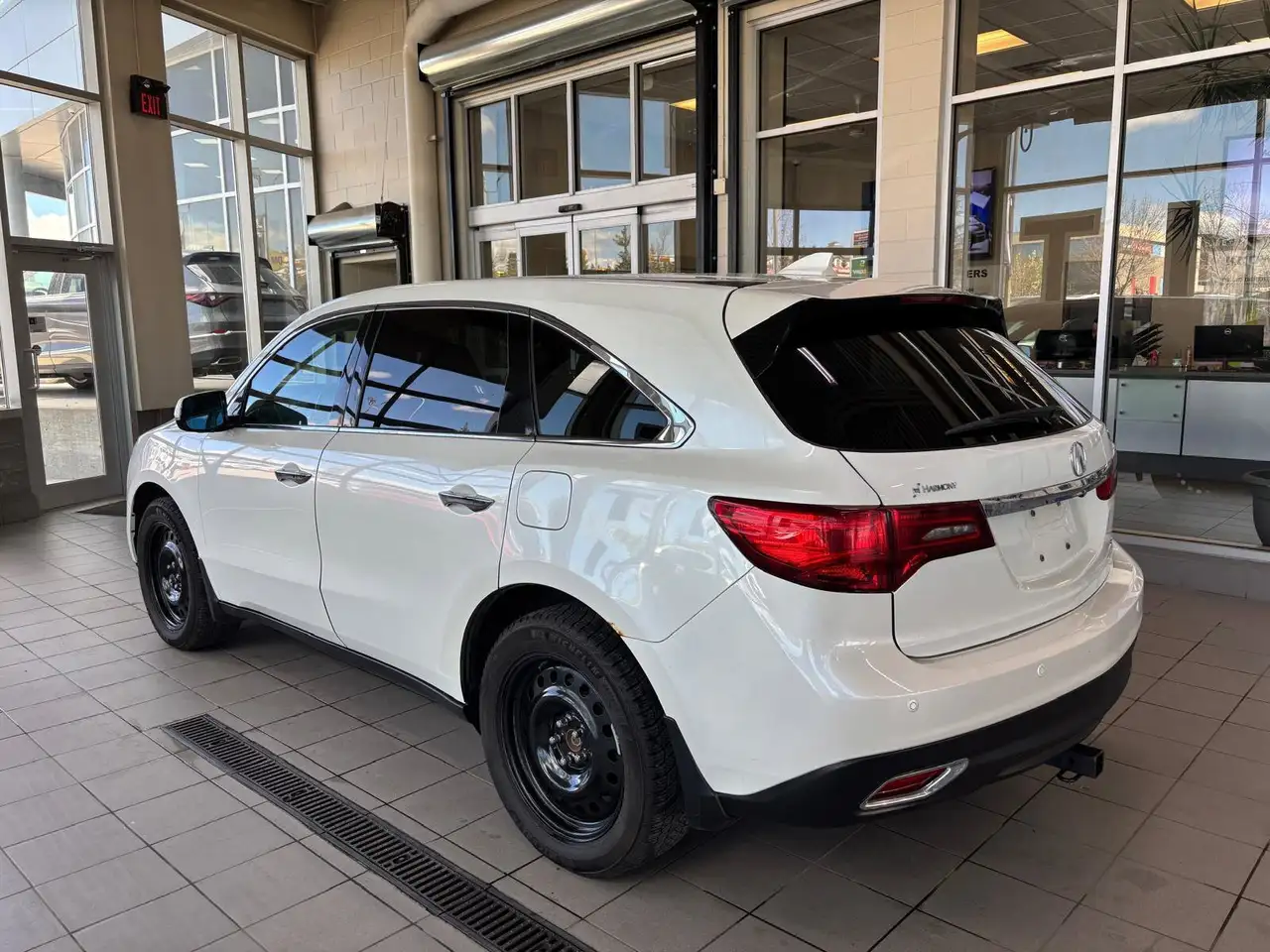Acura MDX снимка Acura MDX