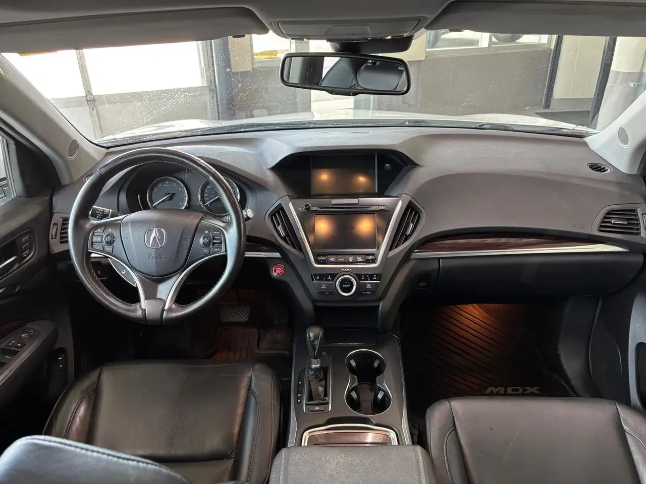 Acura MDX снимка Acura MDX