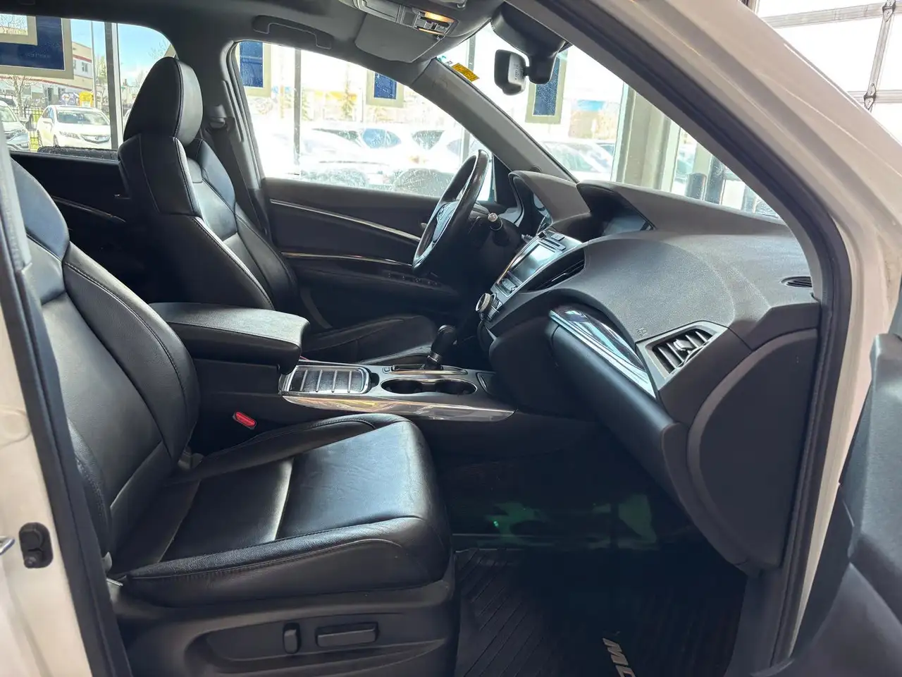 Acura MDX снимка Acura MDX