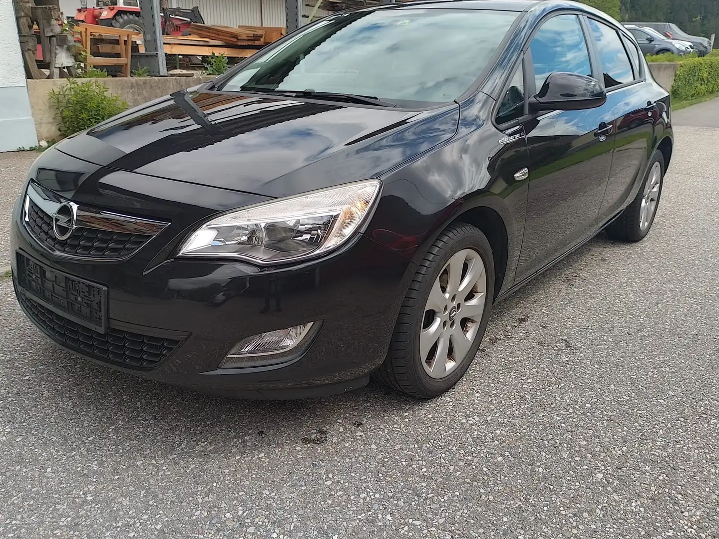 Opel Astra Astra 1,4 Turbo Ecotec Schwarz - 1