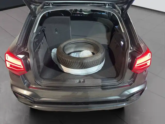 Audi Q2 view 15